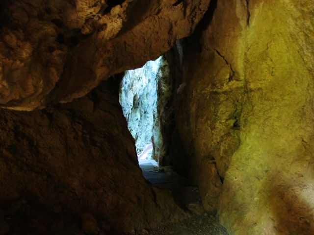 The trails at Sheding Nature Park pass through attractive limestone caves and tunnels.